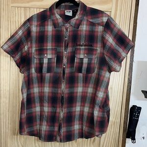 Harley-Davidson Women’s Fitted Look Black and Red Plaid Snap Front Shirt